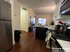10 Winter St, Unit 8-305 in Boston, MA - Building Photo - Building Photo