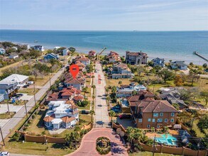 538 Villa Dr in Seabrook, TX - Building Photo - Building Photo