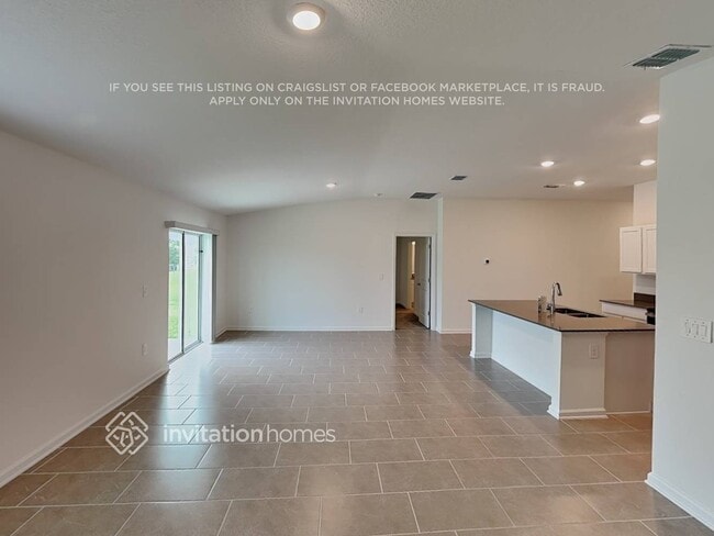 4036 Tug Hl Ln in Osteen, FL - Building Photo - Building Photo