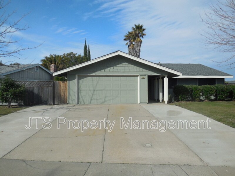100 Decathlon Cir in Sacramento, CA - Building Photo