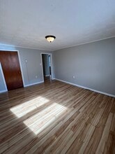 607 Spring St, Unit 2 Bed Moosic 2nd Floor in Moosic, PA - Building Photo - Building Photo