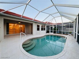 2045 Crestview Way in Naples, FL - Building Photo