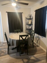 1937 Collier Ave in Ft. Myers, FL - Foto de edificio - Building Photo