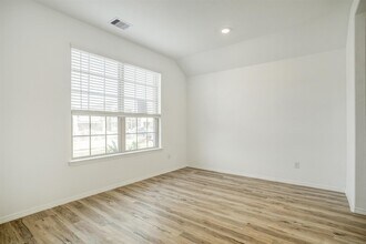 3719 McCrary Falls Wy in Richmond, TX - Building Photo - Building Photo