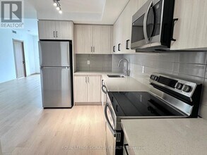 3429 Sheppard Ave E in Toronto, ON - Building Photo - Building Photo