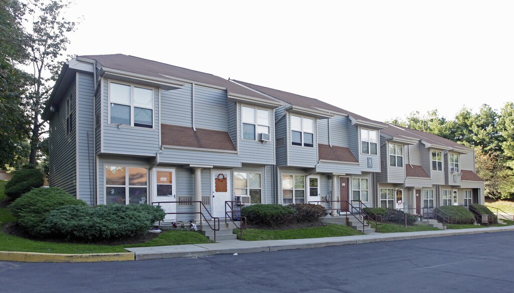 Maplewood Gardens Apartments Nanuet, NY Apartments For Rent