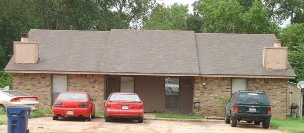 1016-1018 Aspen Ct in Noble, OK - Foto de edificio - Building Photo