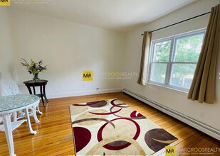 20 Shanley St, Unit 2R in Boston, MA - Building Photo - Building Photo