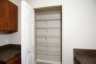 Camden Legacy in Scottsdale, AZ - Building Photo - Interior Photo