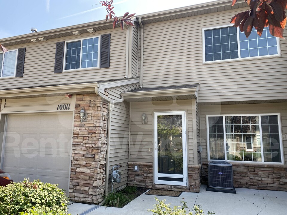 8610 EP True Pkwy in West Des Moines, IA - Building Photo