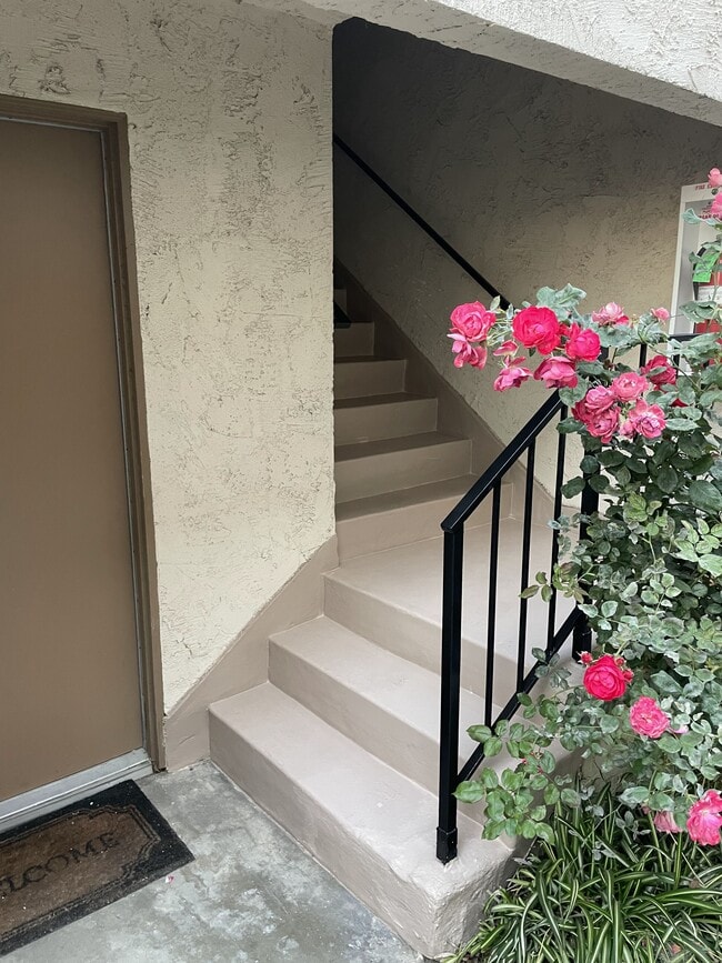 3671 Howard Ave, Unit 3 in Los Alamitos, CA - Building Photo - Building Photo