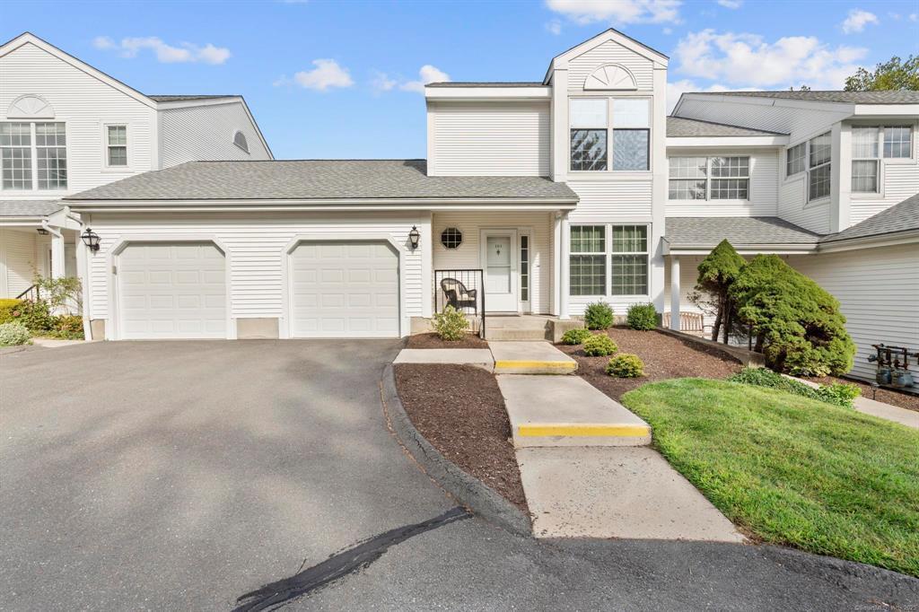 103 The Arbors in Rocky Hill, CT - Building Photo