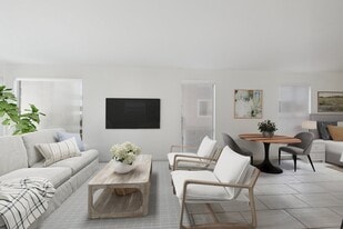 15 Catamaran Street in Venice, CA - Building Photo