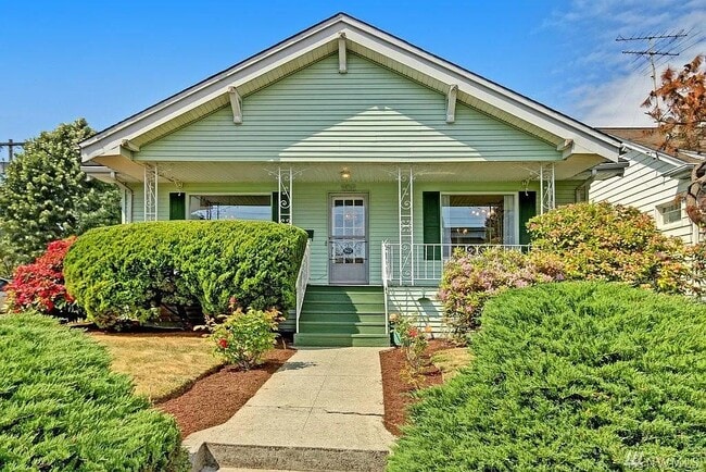 property at 902 N 77th St