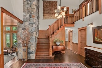 15 N Lake Cir in South Salem, NY - Building Photo - Building Photo