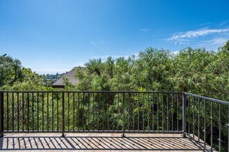 1915 Apex Ave in Los Angeles, CA - Building Photo - Building Photo