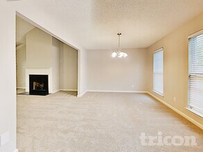 7740 Country Pass in Fairburn, GA - Foto de edificio - Building Photo