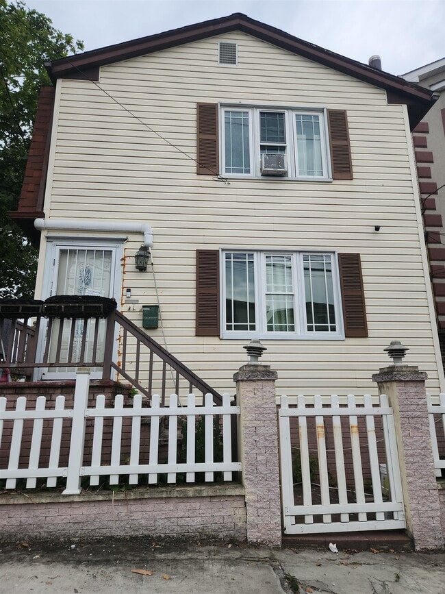 property at 39 Terhune Ave