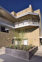 Oxy Lofts in Los Angeles, CA - Foto de edificio - Building Photo