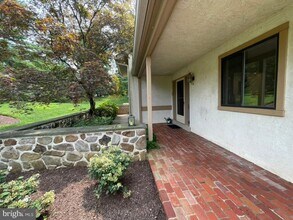 19 Sugar Knoll Dr in Devon, PA - Building Photo - Building Photo