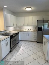 220 NE 18th Ave in Pompano Beach, FL - Building Photo - Building Photo