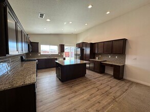 17854 Davis Mdw Ct in Reno, NV - Building Photo - Building Photo