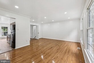6312 Teakwood Ct in Burke, VA - Building Photo - Building Photo