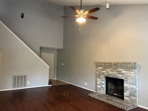 12132 Vista Nogal in San Antonio, TX - Building Photo - Building Photo