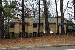 1320-1326 Old Roswell Rd Apartments