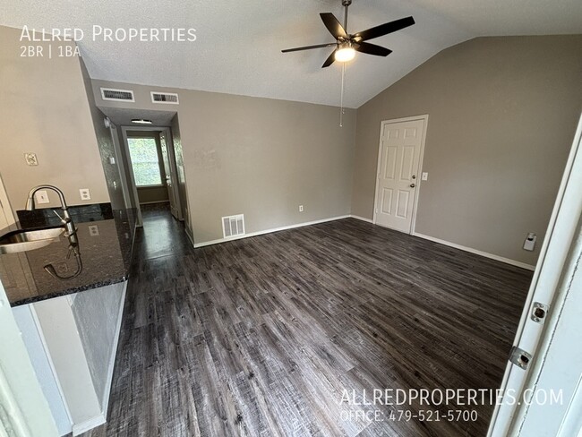 2010 Blueberry Ln in Springdale, AR - Building Photo - Building Photo