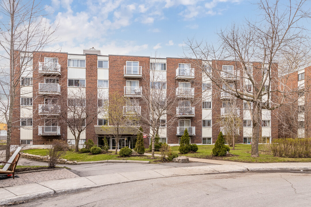 11565-11575 Saint-Évariste in Montréal, QC - Building Photo