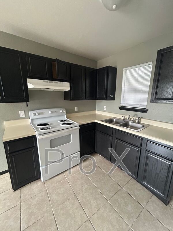 1414 S Powell St in Springdale, AR - Building Photo - Building Photo