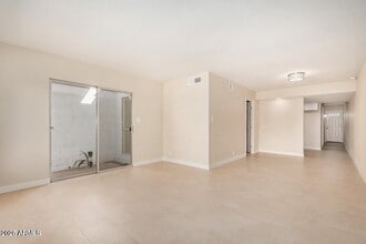 6812 N 35th Ave in Phoenix, AZ - Building Photo - Building Photo