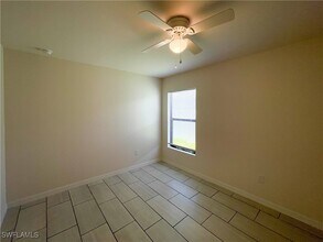 2933 Skyline Blvd in Cape Coral, FL - Foto de edificio - Building Photo