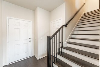 3418 Avondale Vw Dr in Houston, TX - Building Photo - Building Photo