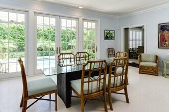 255 Bahama Ln in Palm Beach, FL - Building Photo - Building Photo