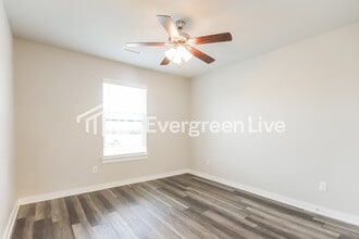 428 N Wyandotte St in Farmington, AR - Building Photo - Building Photo