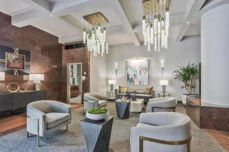200 E Harbor Dr in San Diego, CA - Building Photo - Building Photo