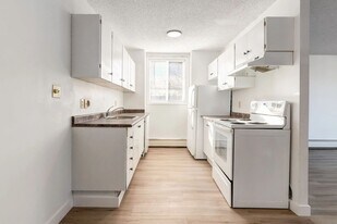Elkwater Apartments in Calgary, AB - Building Photo