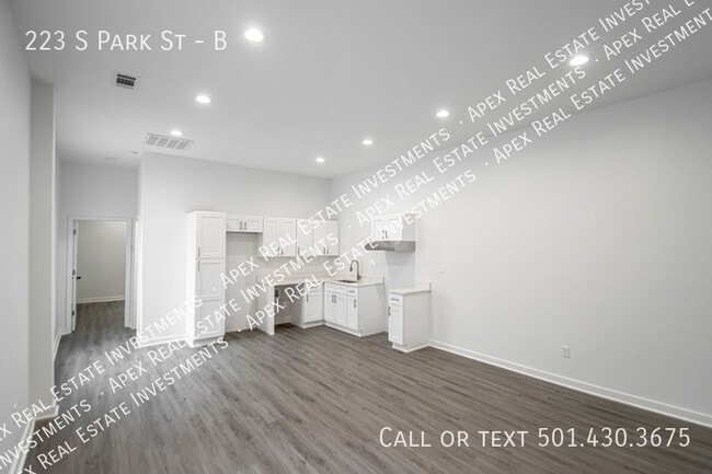 property at 223 S Park St