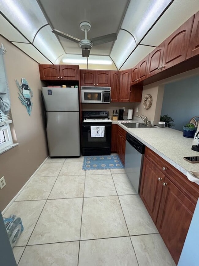 6102 Augusta Dr in Ft. Myers, FL - Building Photo - Building Photo