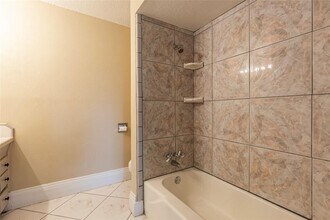 1350 Strawberry St in League City, TX - Building Photo - Building Photo