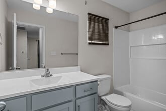 68 W County St in Hampton, VA - Building Photo - Building Photo