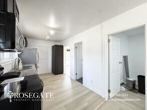 105 Twenty Ninth St in Toronto, ON - Building Photo - Building Photo