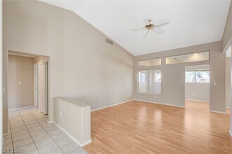 9356 Villa Ridge Dr in Las Vegas, NV - Building Photo - Building Photo