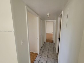 16400 NE 17th Ave in North Miami Beach, FL - Building Photo - Building Photo