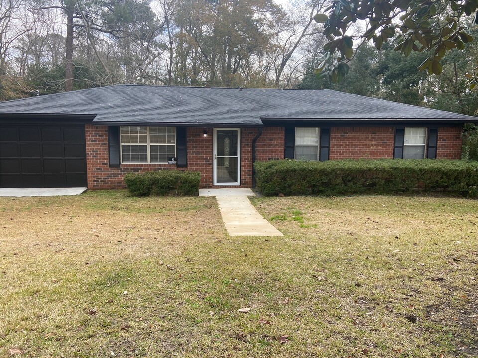 894 4th St NE in Cairo, GA - Building Photo