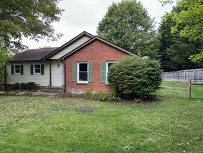 1600 Hardwood Dr in Blacksburg, VA - Building Photo - Building Photo