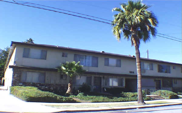 1625 S 3rd St in Alhambra, CA - Building Photo