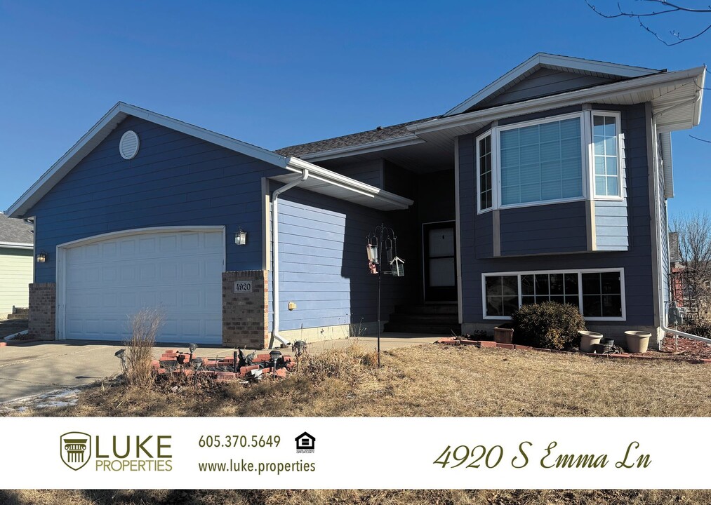 4920 S Emma Ln in Sioux Falls, SD - Building Photo